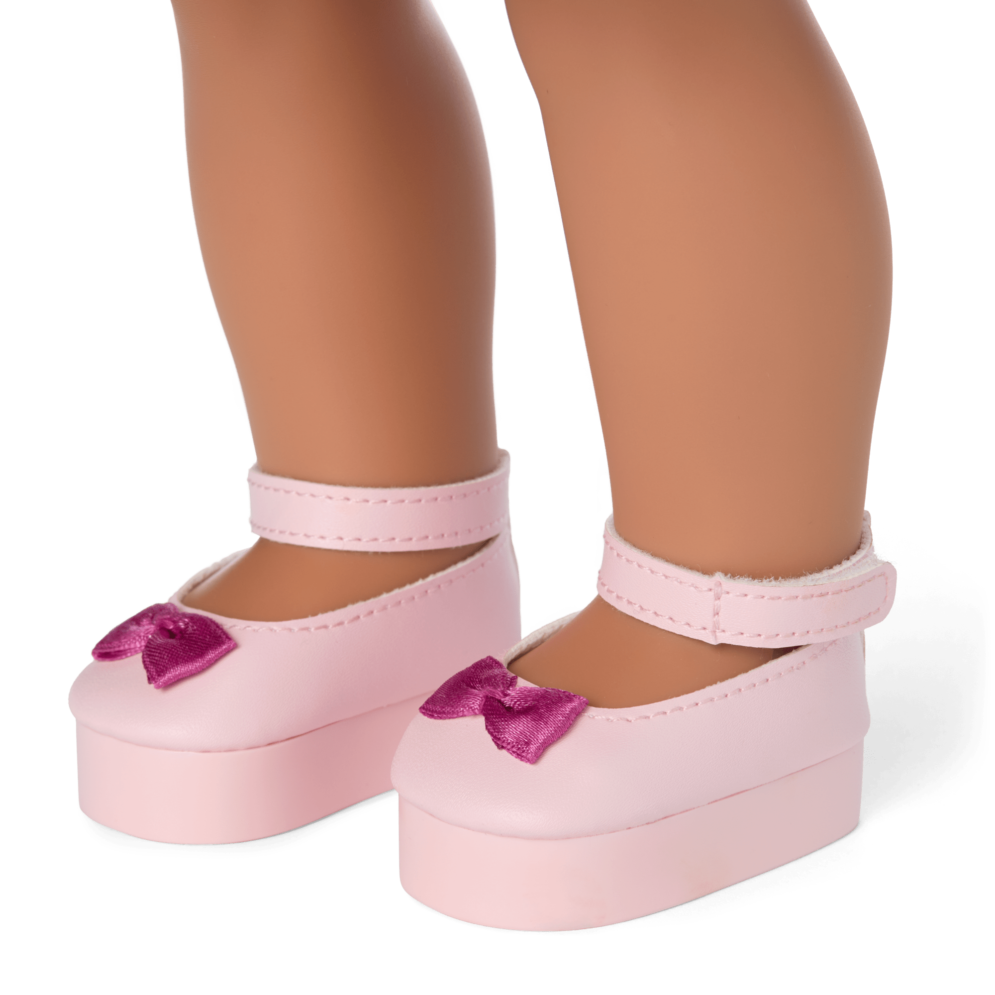Raquel Reyes™ Doll, Journal & Accessories (Girl of the Year™ 2026) - Image 9