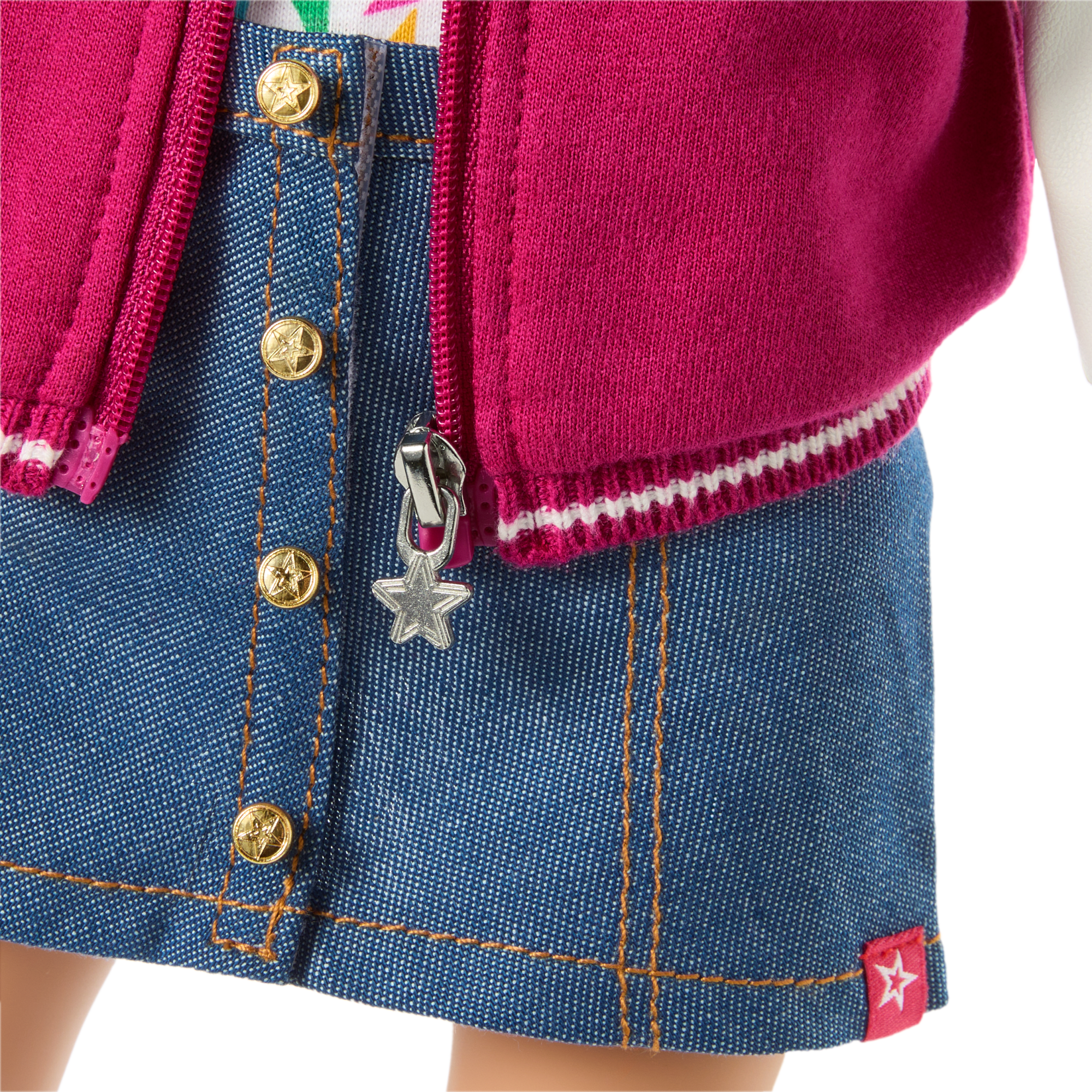 Truly Me™ 18-inch Doll #124 with straight black-brown hair - Image 8